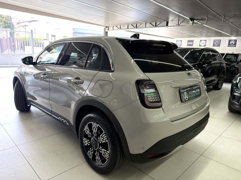 FIAT 600 1200 HYBRID 110 CV ICON KM 5240